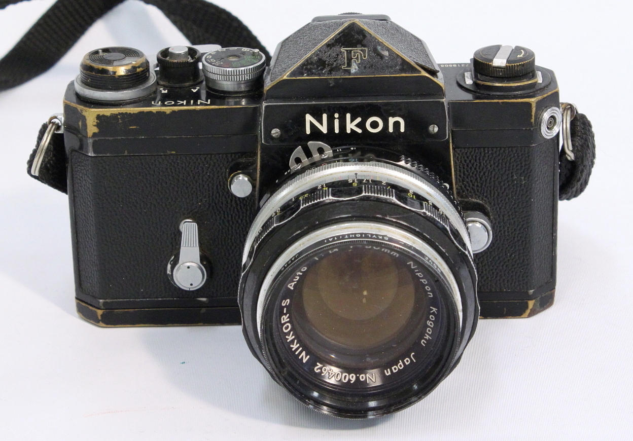 KAMERA, Nikon F, optik 50/1.4.