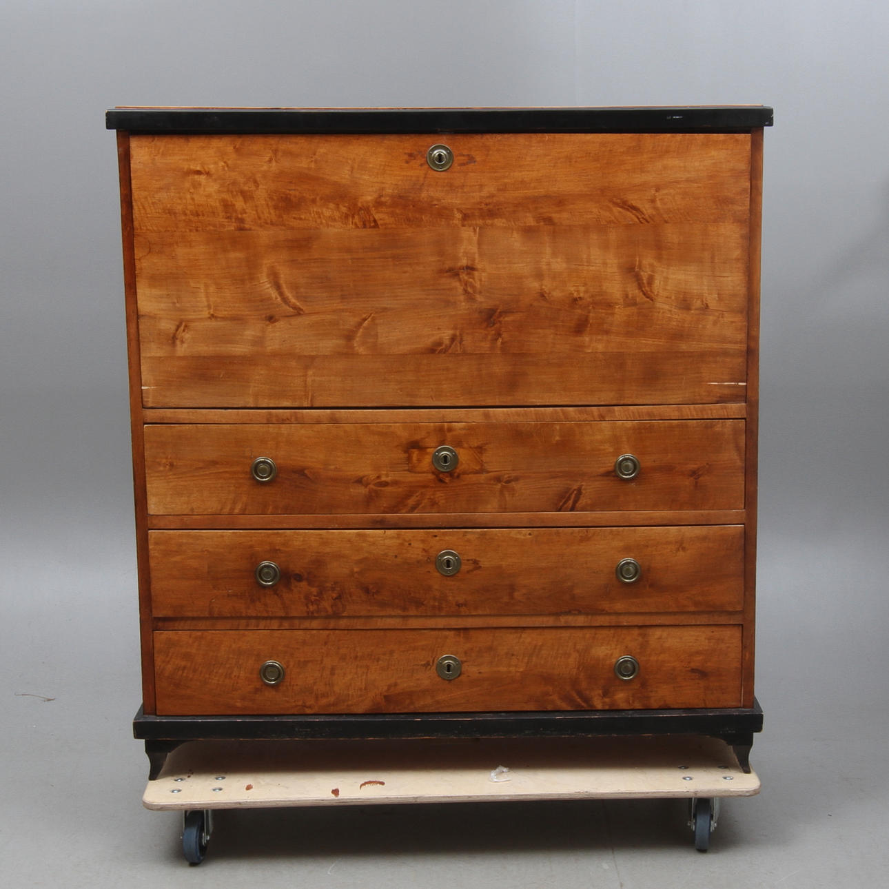 CHIFFONJE, 1800-tal.