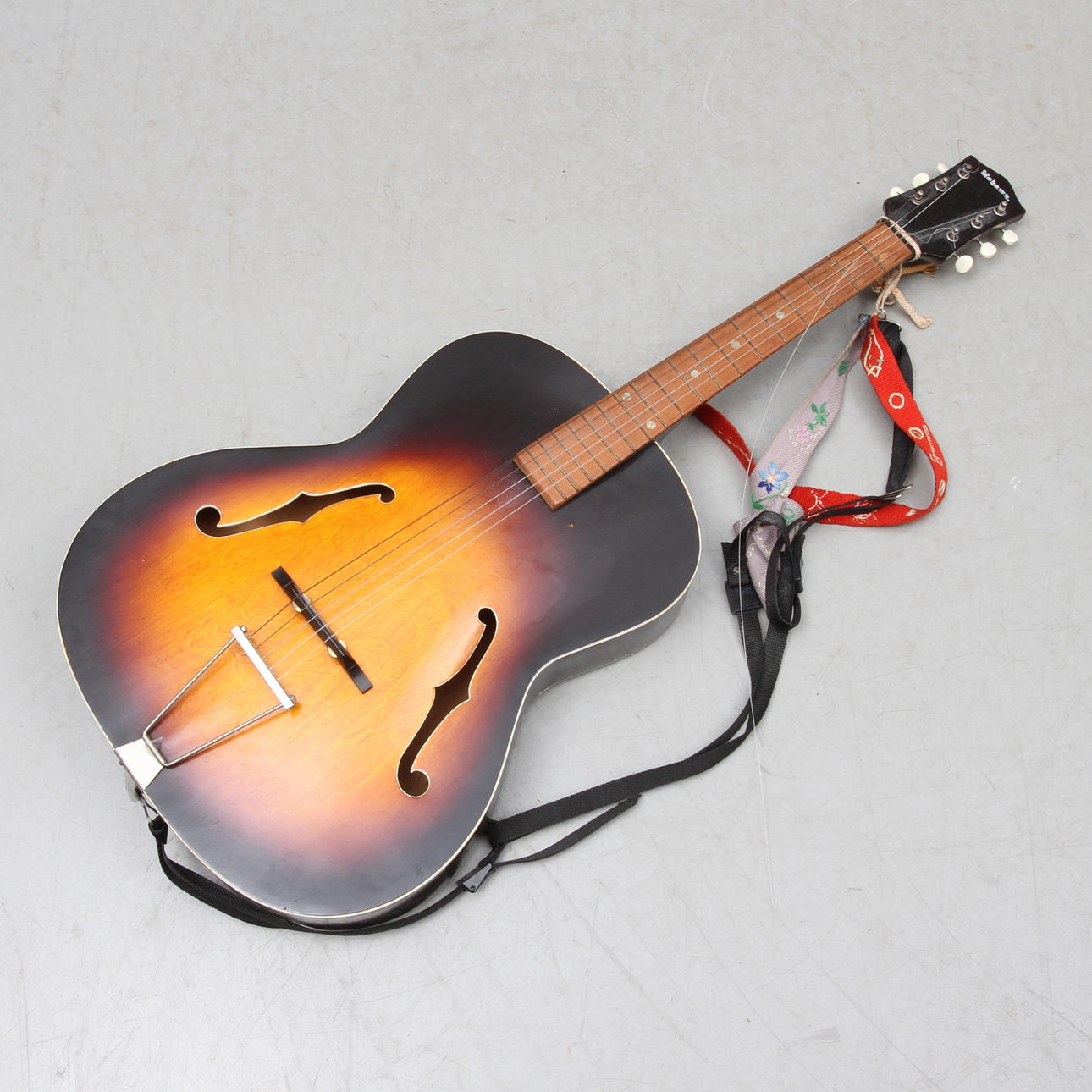 GITARR, Mohawk, 1900-tal.