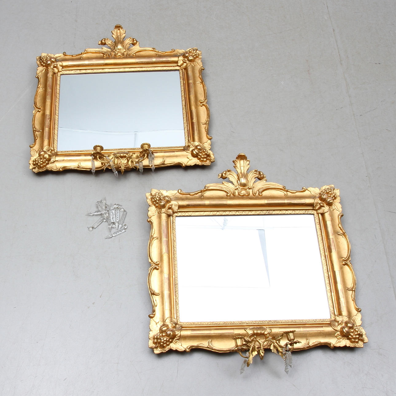 SPEGELLAMPETTER, 1 par, nyrokoko, 1800-tal.