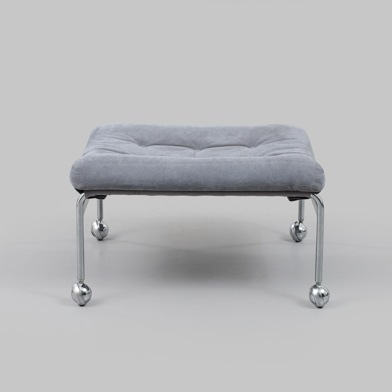 BRUNO MATHSSON. Fotpall, "Karin" Dux.