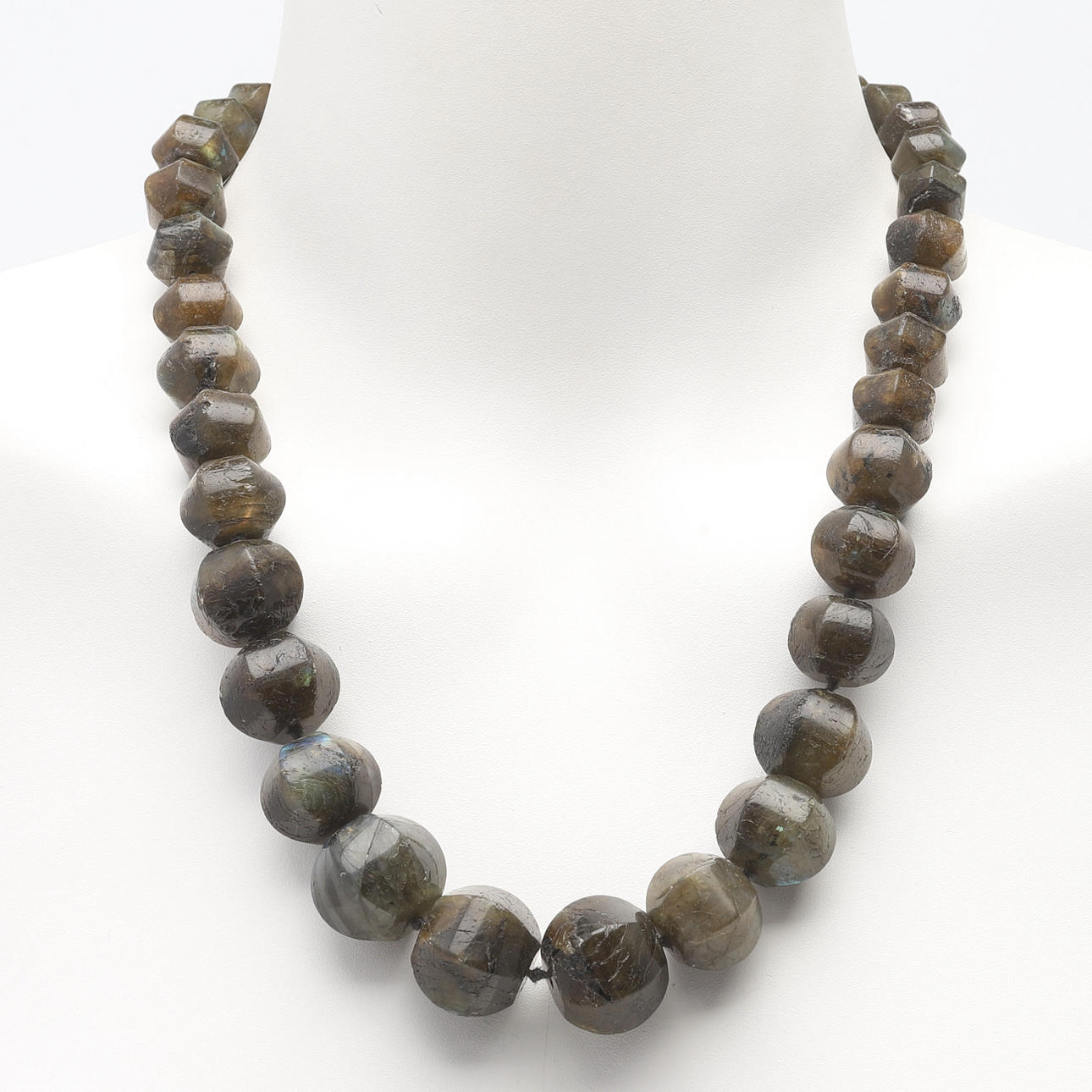 COLLIER, labradorit, samtida.