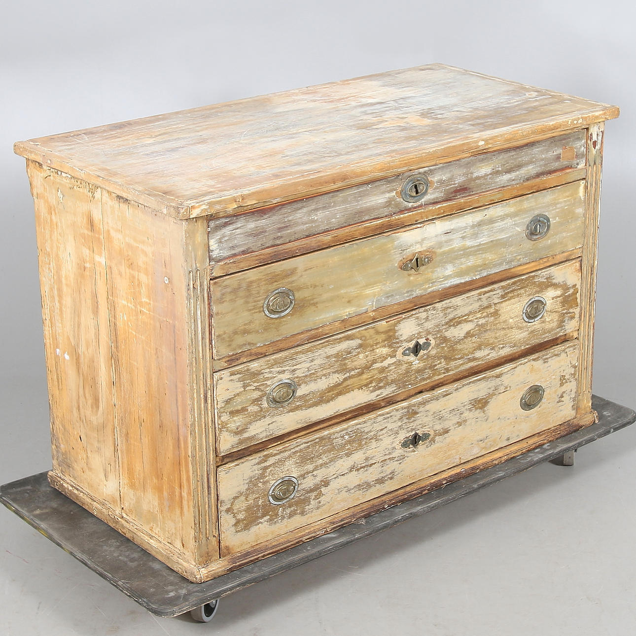 BYRÅ, sengustaviansk. 17/1800-tal.