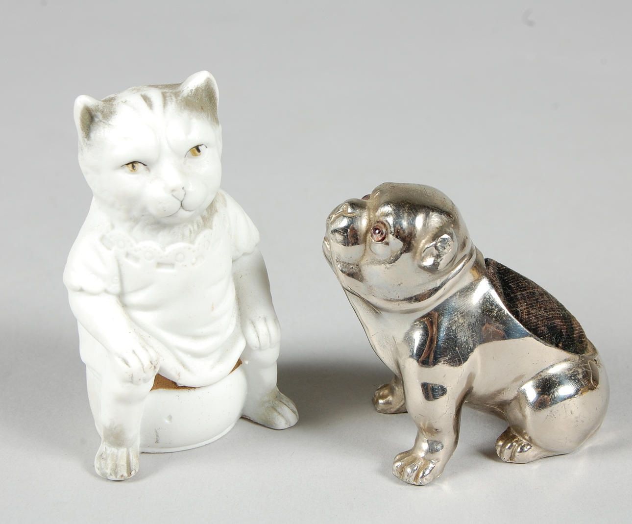 NÅLDYNOR, 2 st, Tyskland, 1900-talets början.