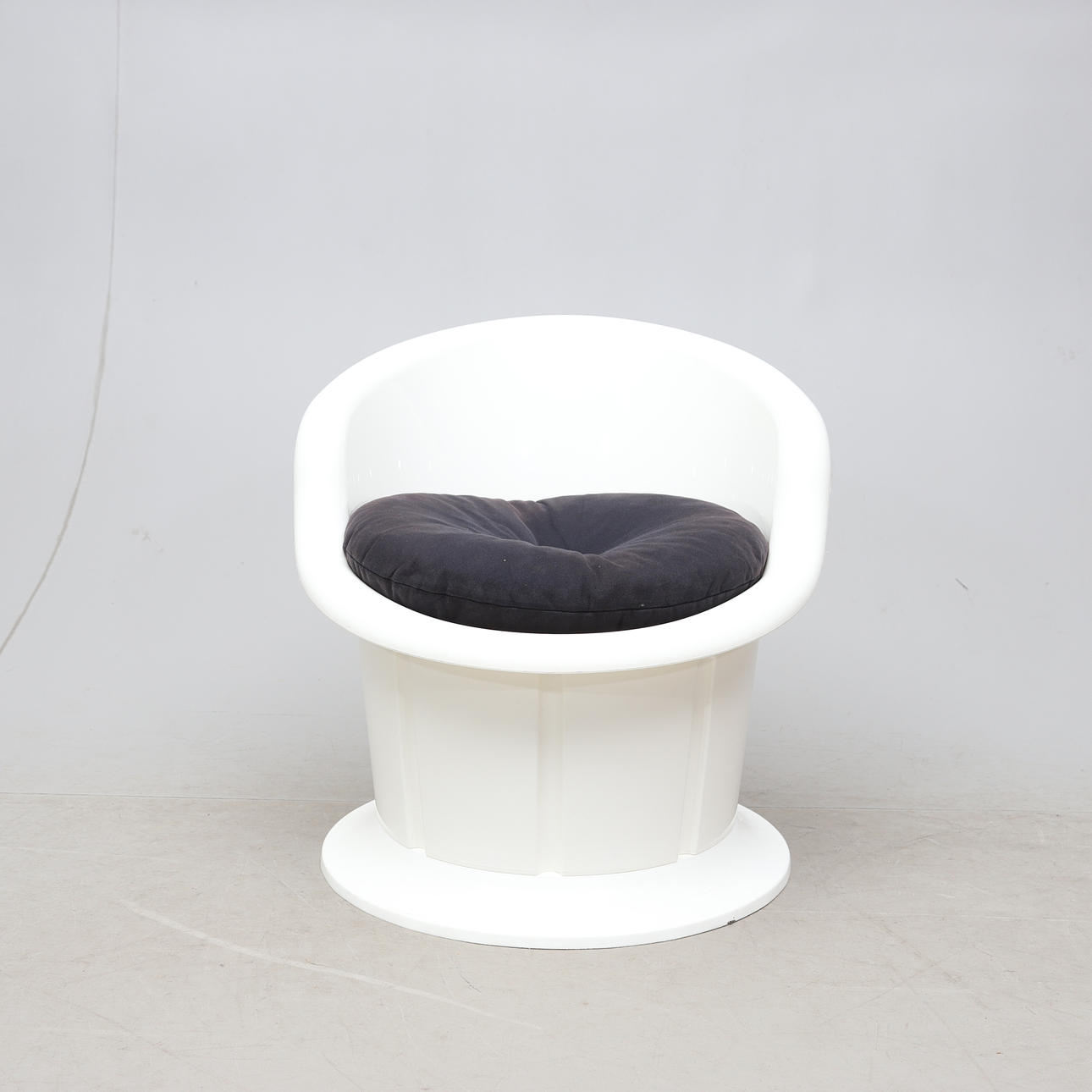Sillón, plástico, "Popptorp", IKEA, años 2000.
