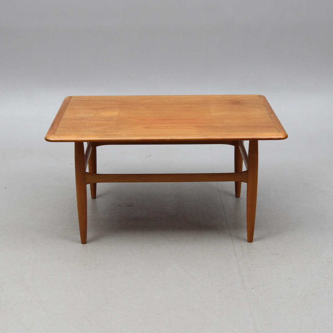 SOFFBORD, troligen Kurt Östervig för Jason, Danmark. 1950/60-tal.