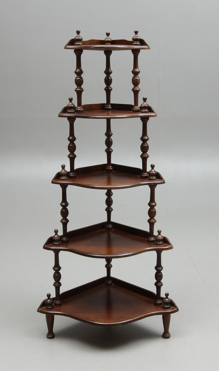 ETIENNEHYLLA, hörnmodell, 1900-tal.