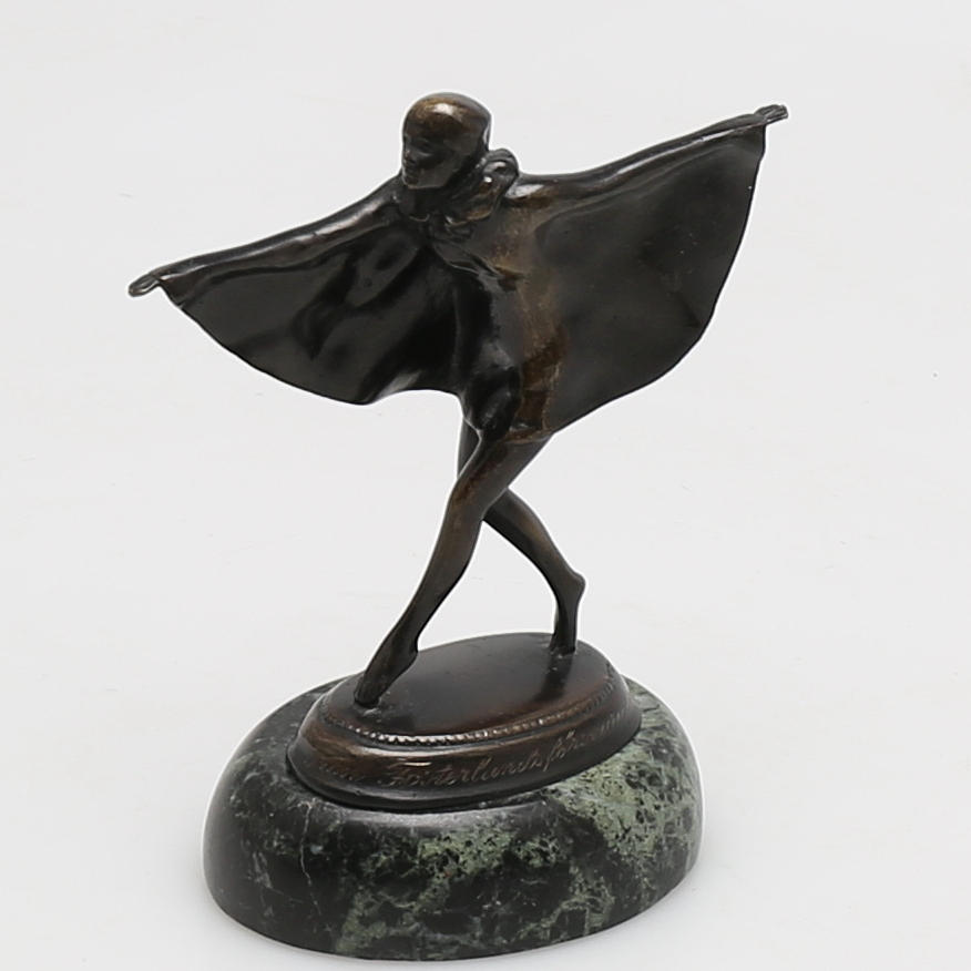 BRONSFIGUR "Butterfly girl" på marmorsockel, efter Josef Lorenzl.