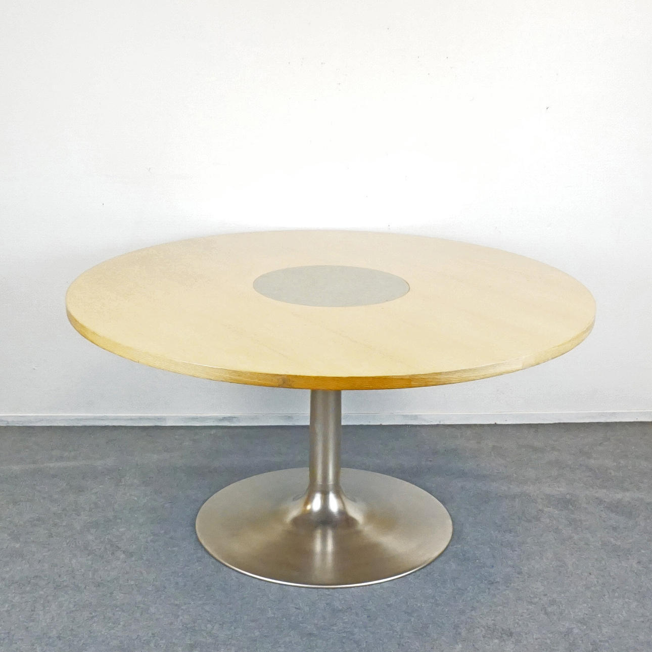 TISCH, rund, Holz/Metall/Stein.