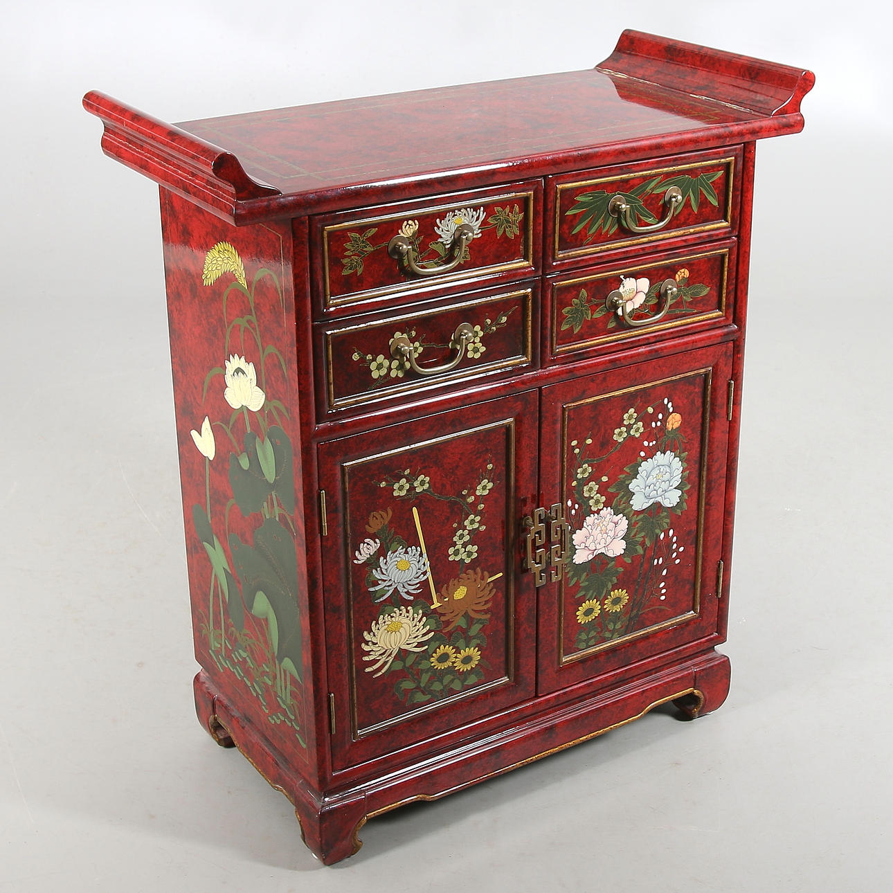 SKÅP/ALTARBYRÅ, lack, Kina. 1900-talets andra hälft.