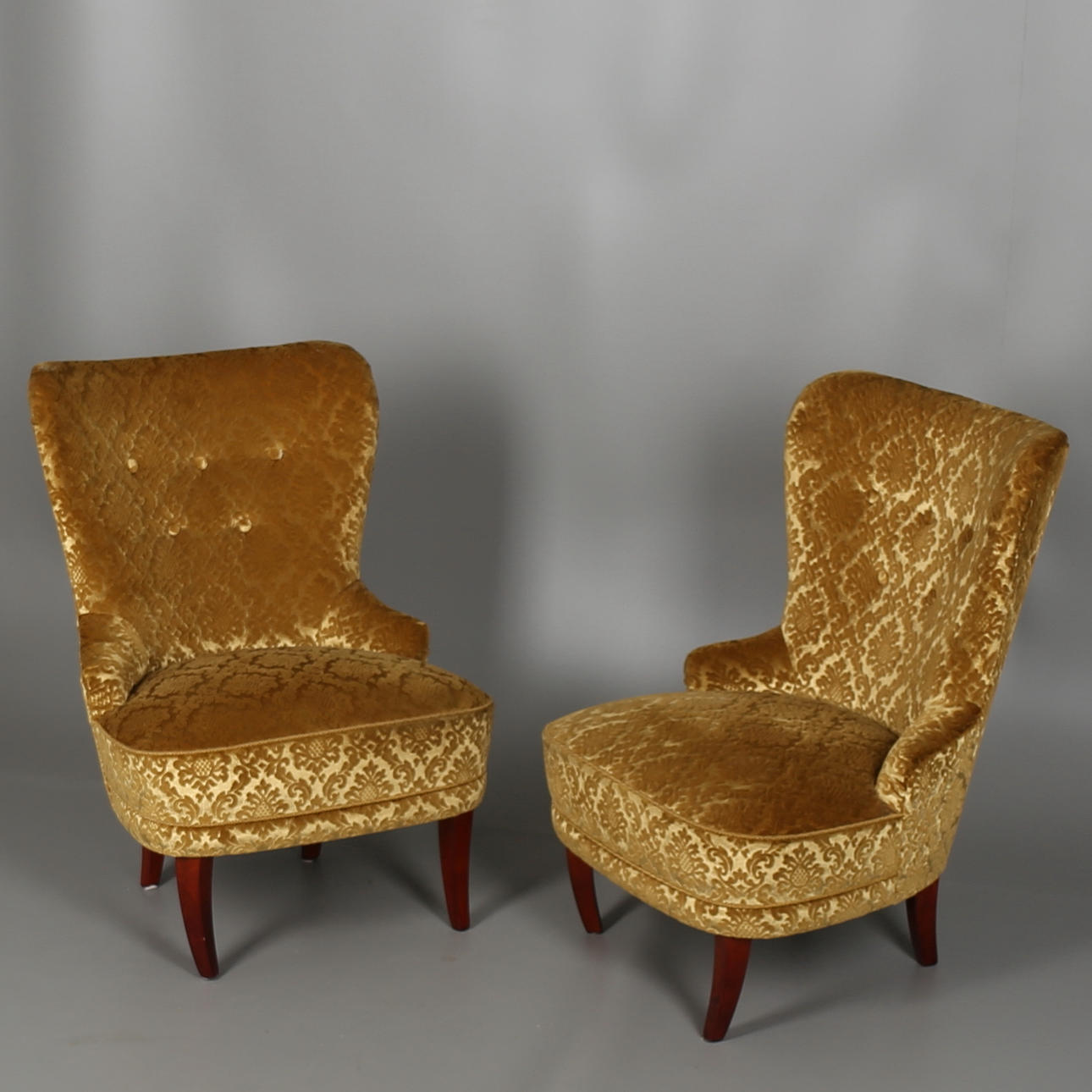 EMMAFÅTÖLJER, ett par, 1900-tal.