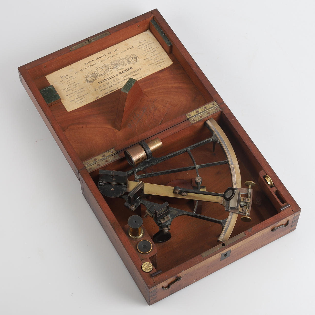 SEXTANT, Spinelli & Mahier, France.