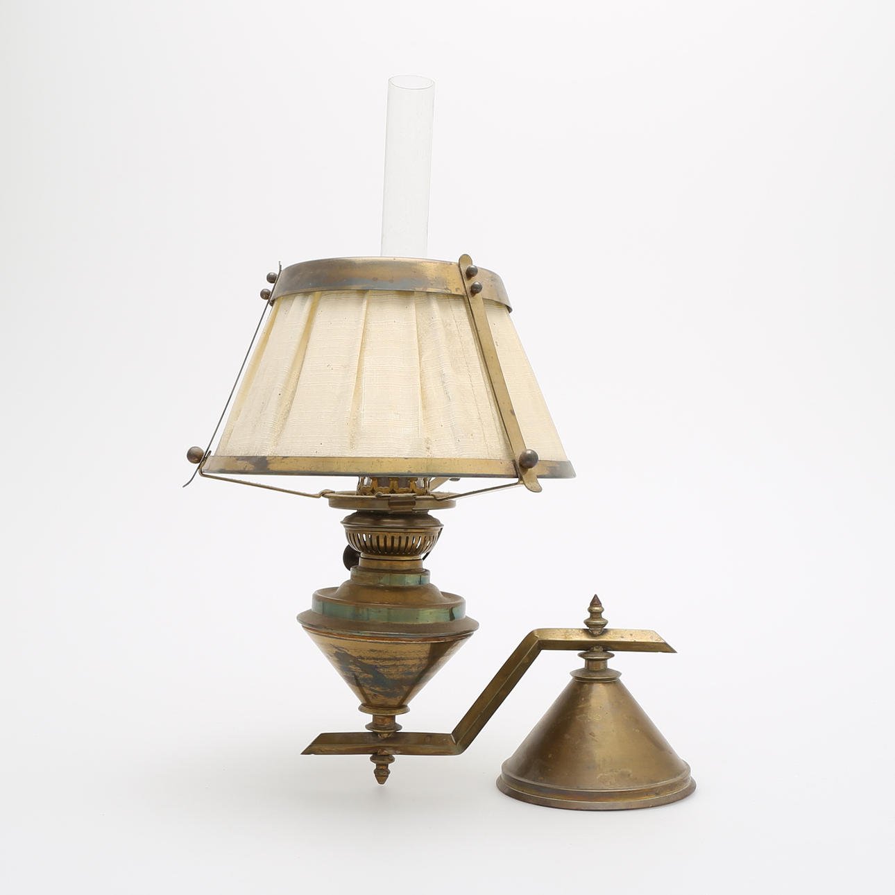 BORDSFOTOGENLAMPA, mässing, märkt Kosmos Brenner, 1800/1900-tal.
