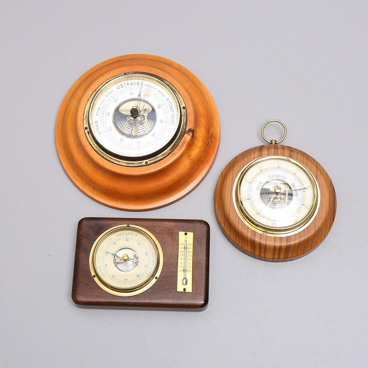BARÓMETROS/TERMÓMETROS, 3 uds., Década de 1900.