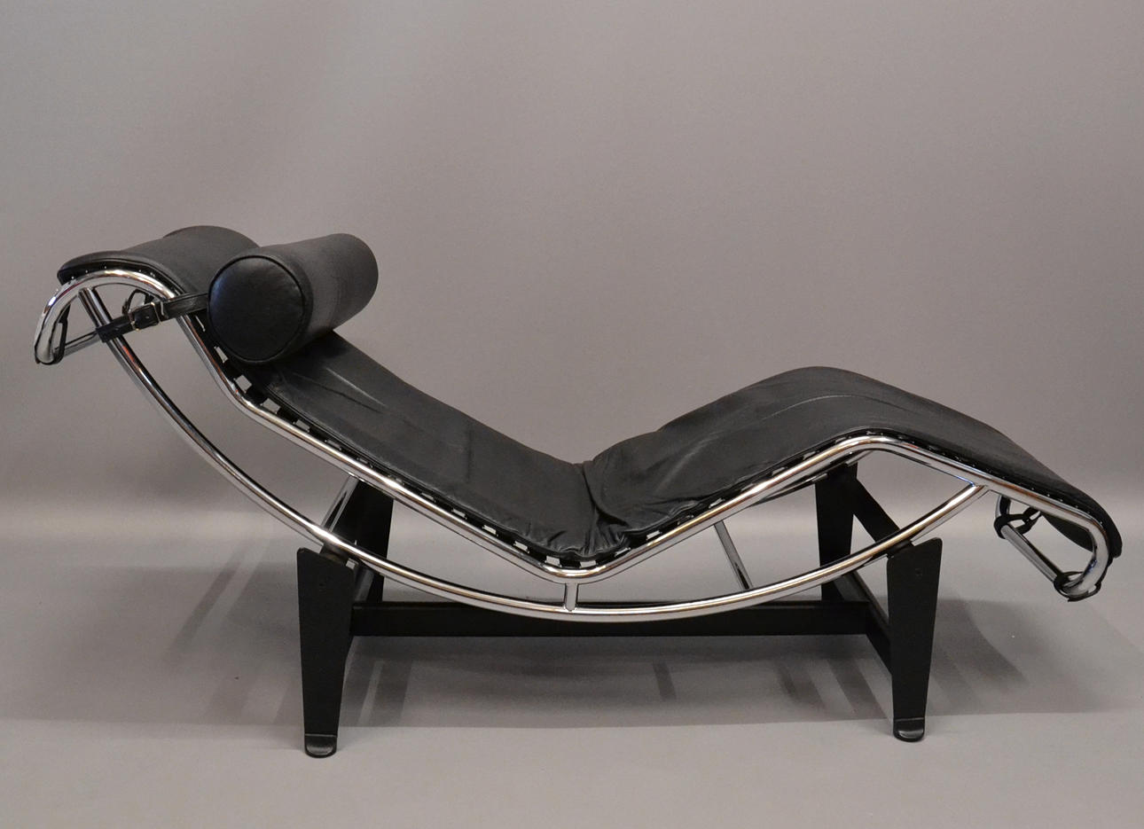 SOLSTOL I STIL MED LE CORBUSIER.