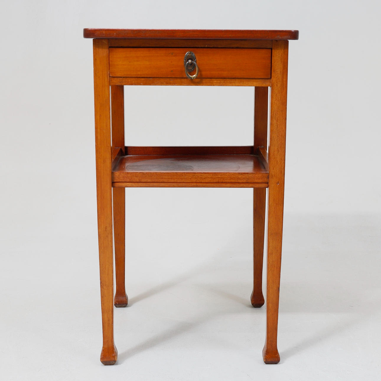 SÄNGBORD, jugend, 1900-tal.