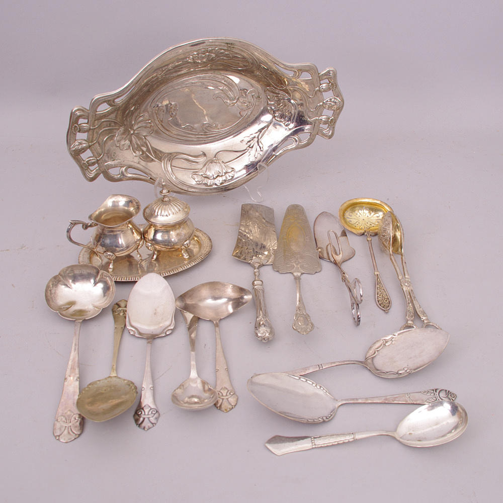 SKÅL, UPPLÄGGNINGSBESTICK MM, nysilver.