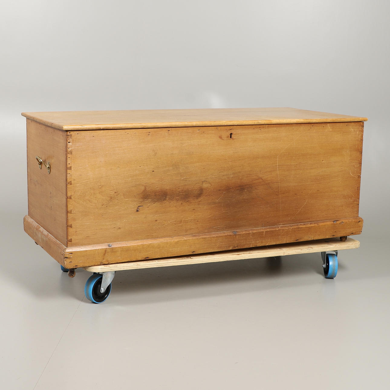 TALLSTAM, VIKTORIANSK STIL.