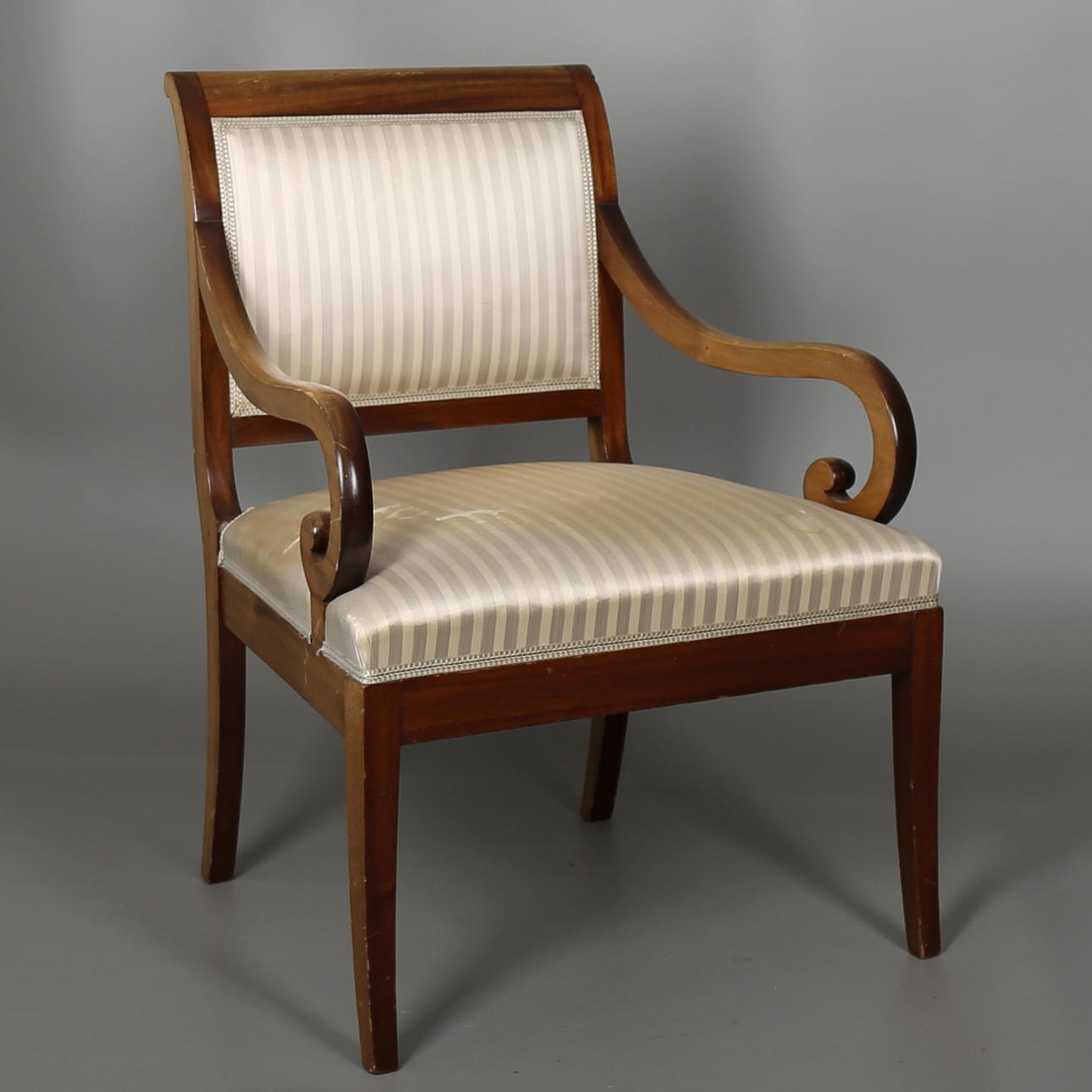 KARMSTOL i karljohan-stil, 1900-tal.