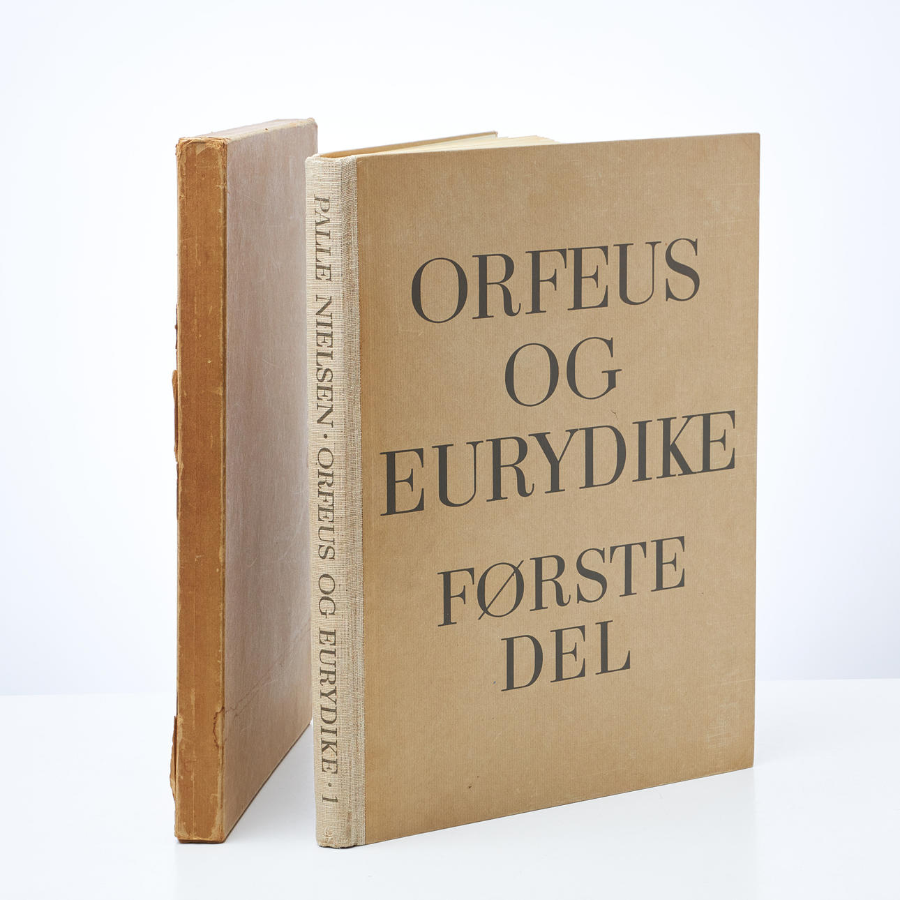 PALLE NIELSEN. Orfeus and Eurydike, first part, Copenhagen 1959, Hans Reitzel, containing linocuts.