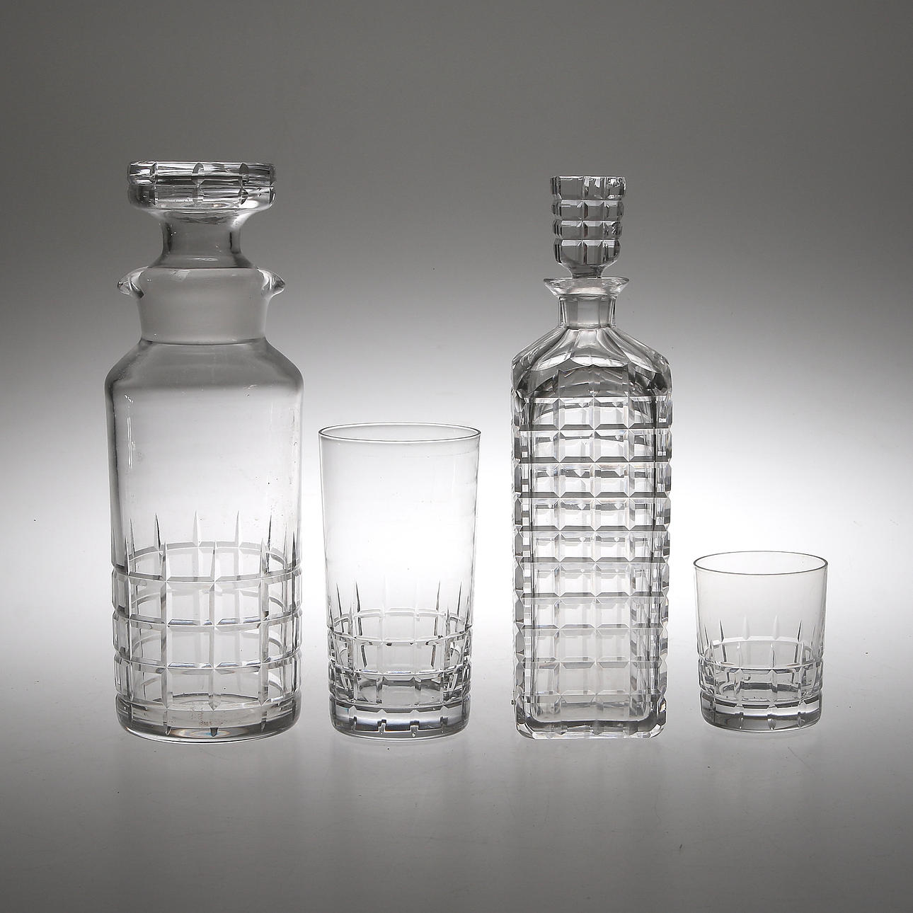 GLASSERVIS, 18 delar, "City", Vicke Lindstrand, Kosta. 1900-tal.