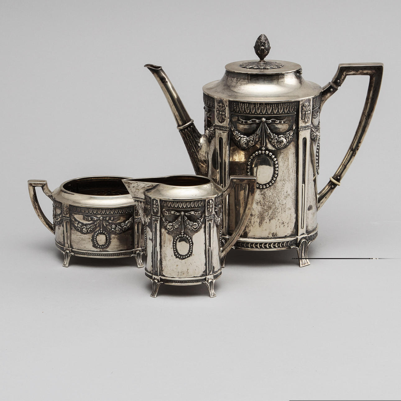 KAFFESERVIS, 3 delar, silver. C G H, 1907. Total vikt 1130 gram.