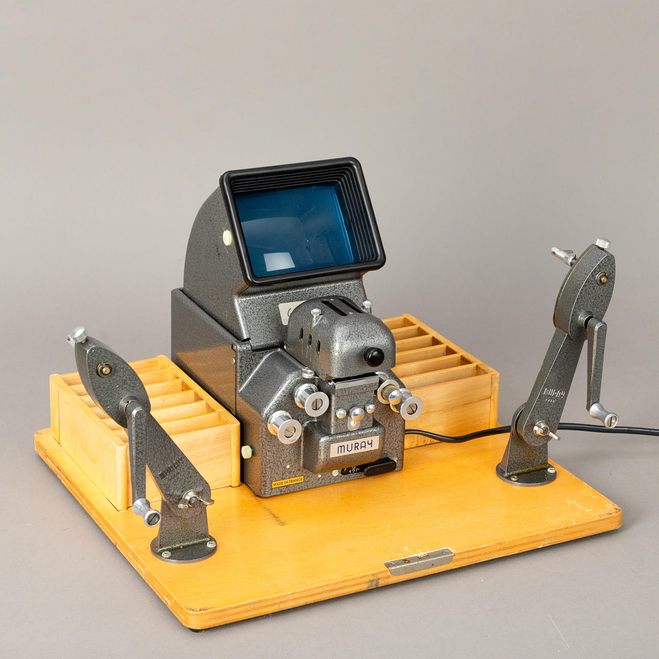 Filmfremviser 16 mm Muray G 103.