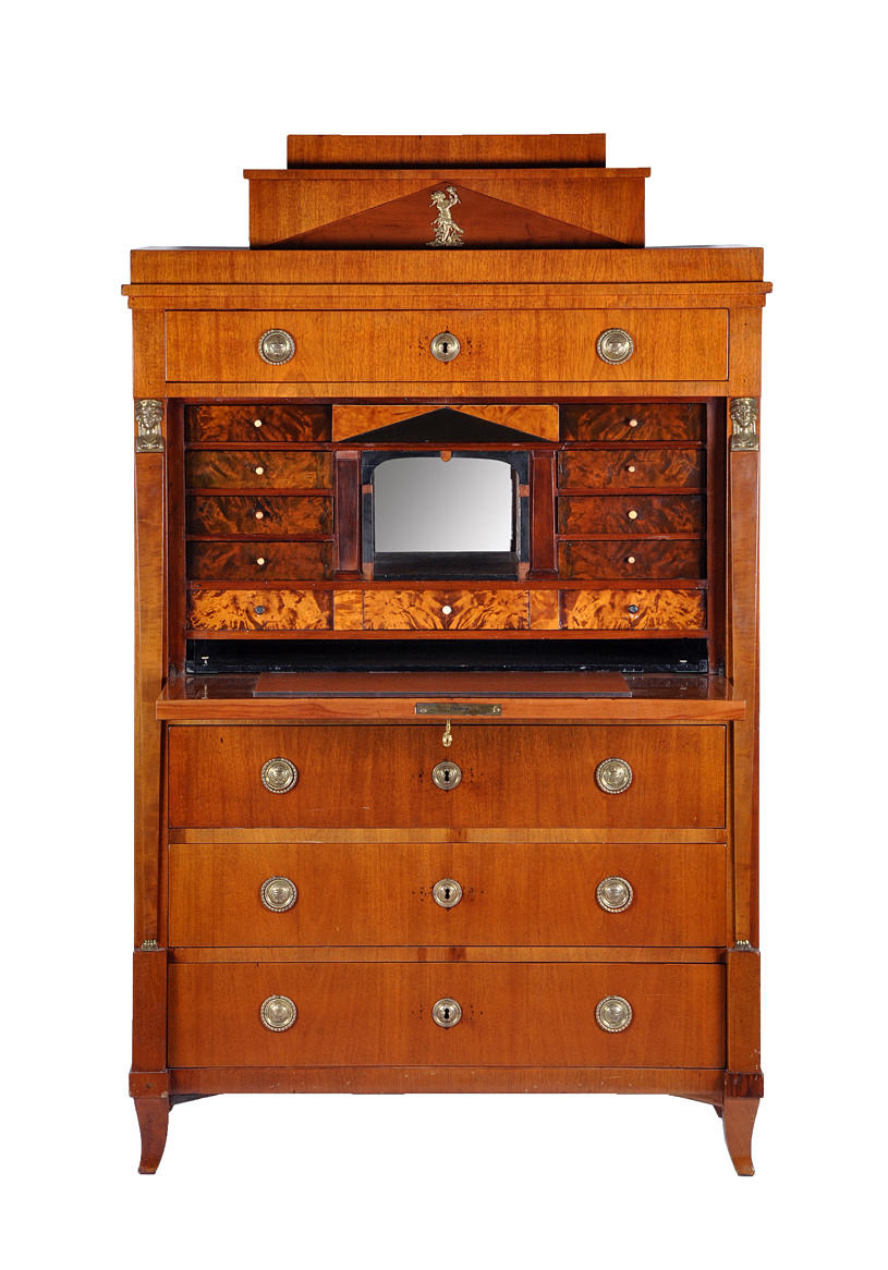 PYRAMIDEN-SEKRETÄR. Biedermeier. Körsbär och burl trä på barrved, intarsia, Watteau scener.