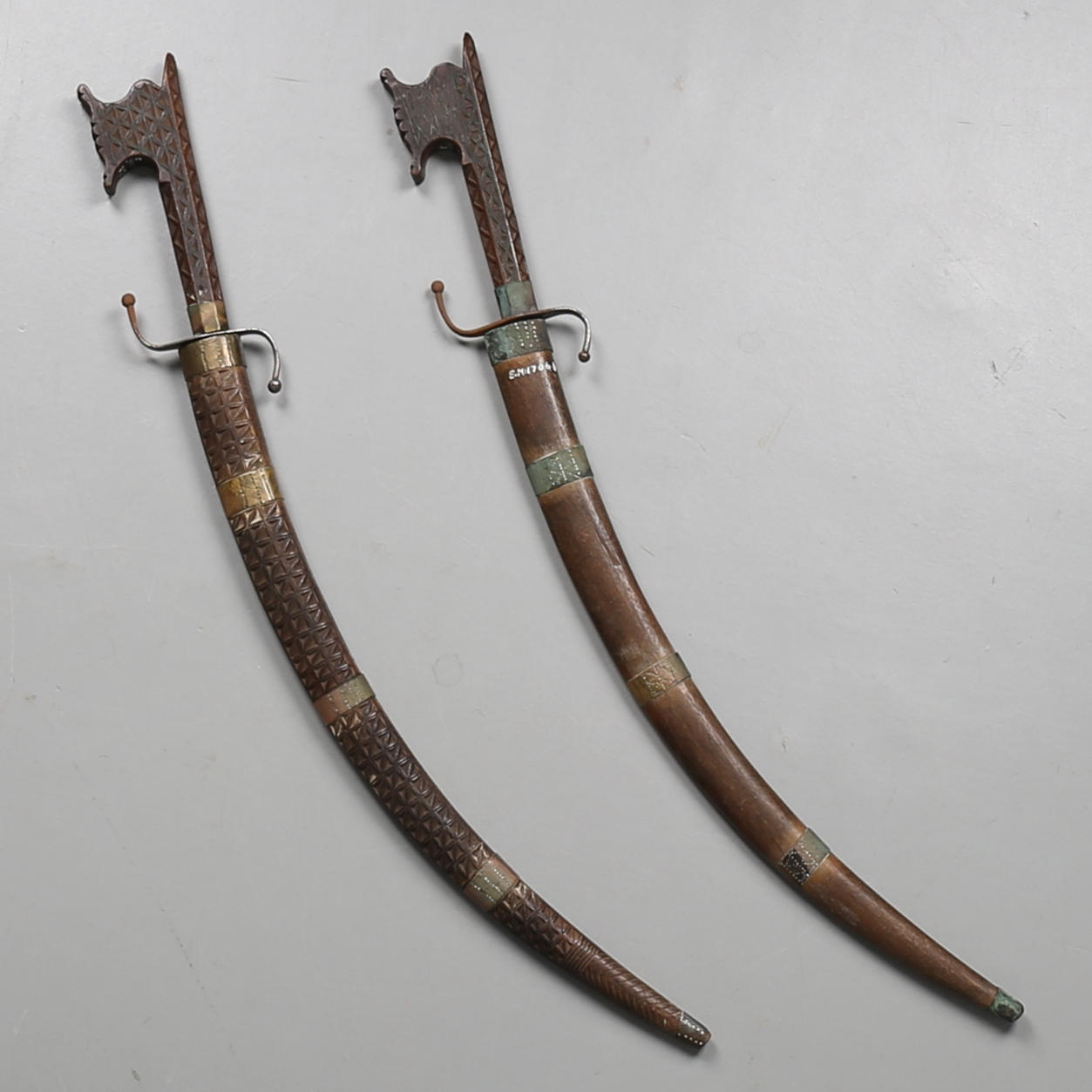 ORIENTALISKA HUGGARE, 2 st, före 1935.