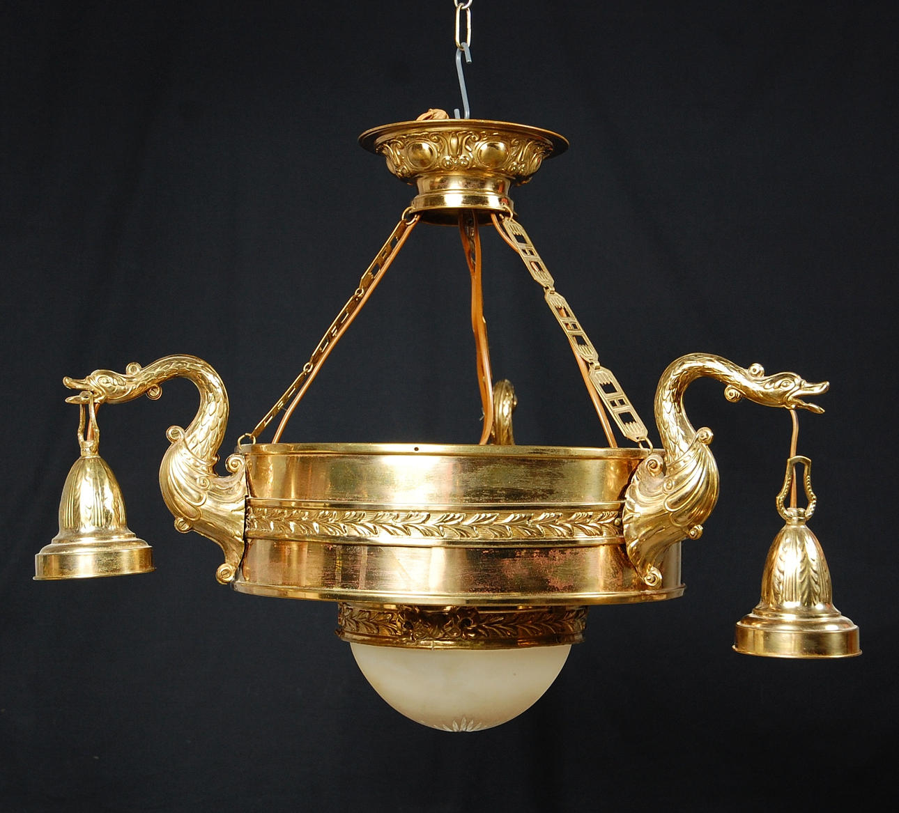 TAKKRONA, med svanar, 1900-talets första hälft.