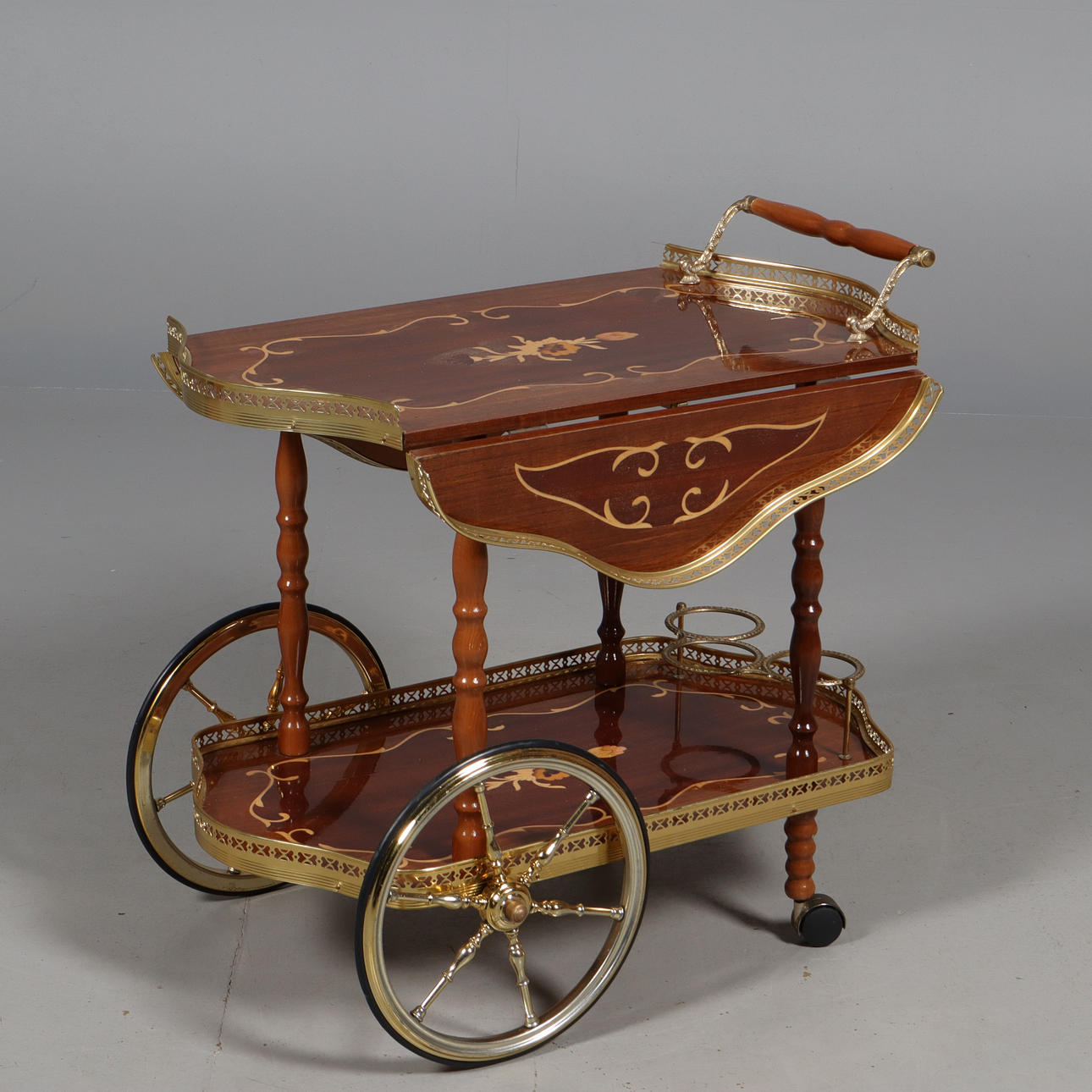 SERVERINGSVAGN/BARVAGN, 1900-talets senare del.