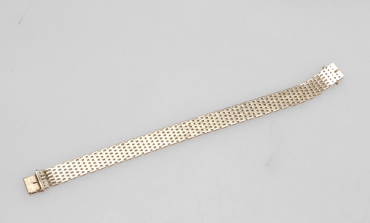 ARMBAND, 14k guld, vikt ca 19,3 gr.