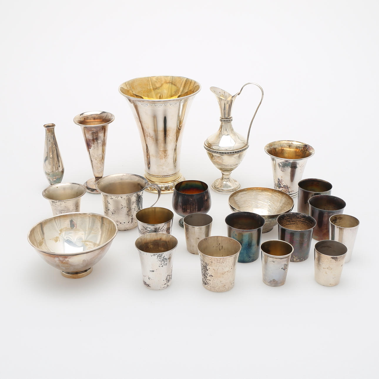 SILVERFÖREMÅL, 20 st, 868 gram.