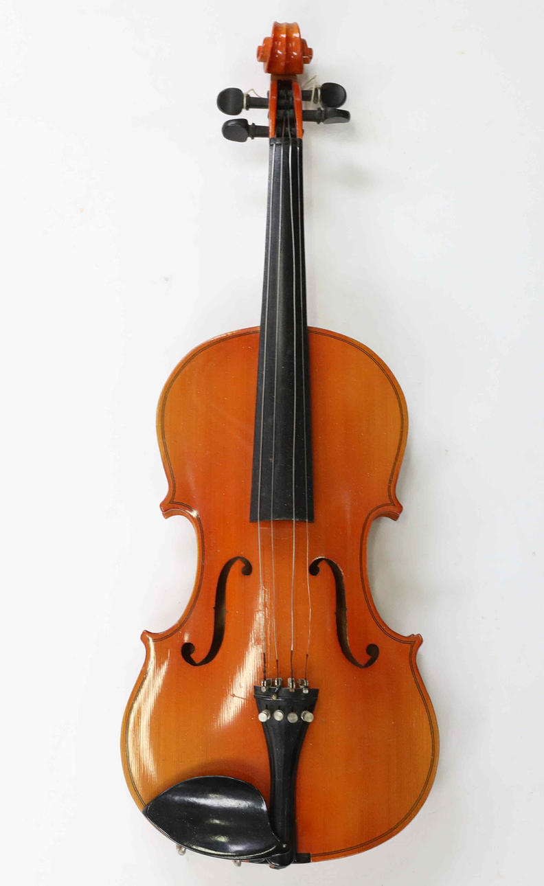 FIOL, 1900-tal. Övrigt - Musikinstrument - Auctionet