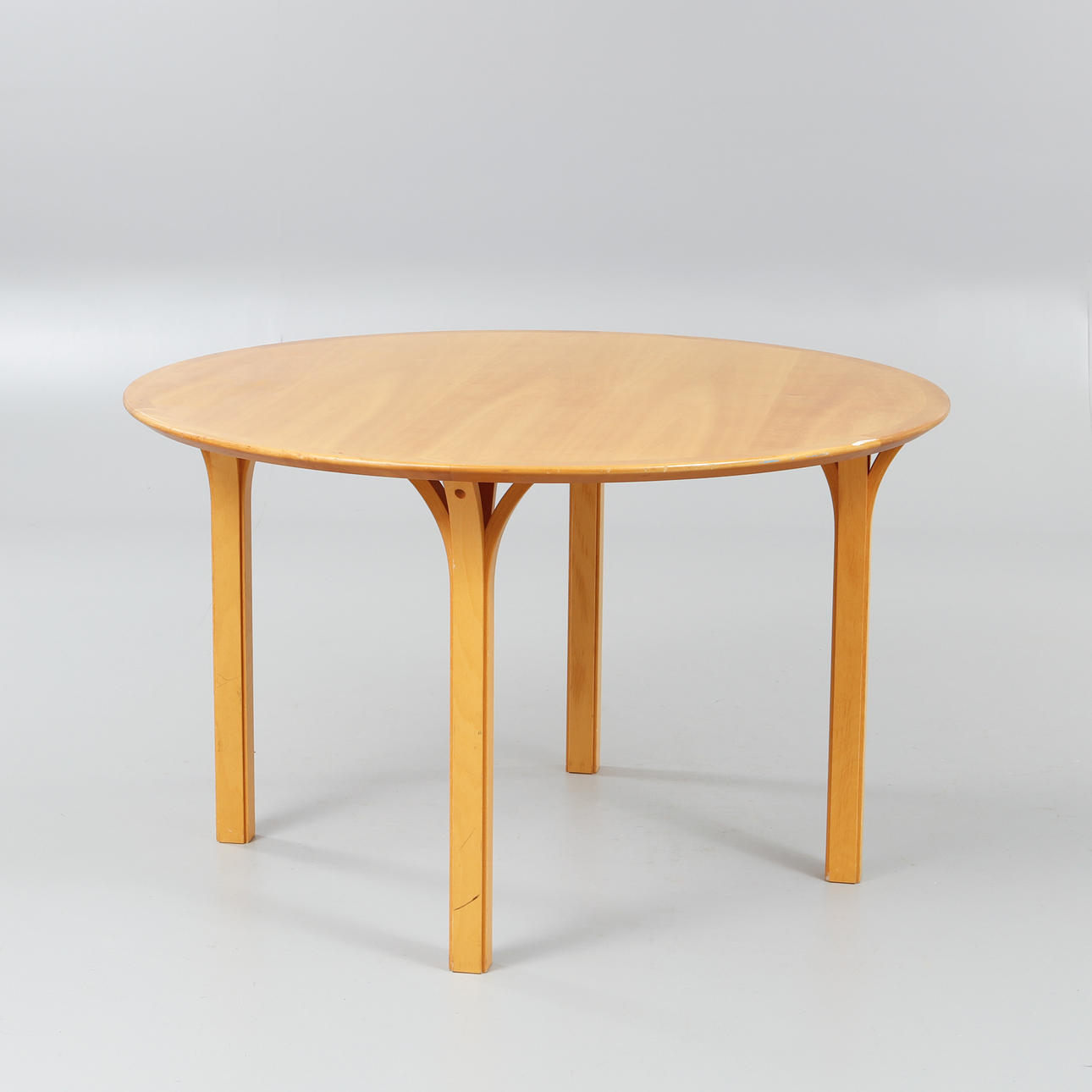 DINING TABLE, Iform.
