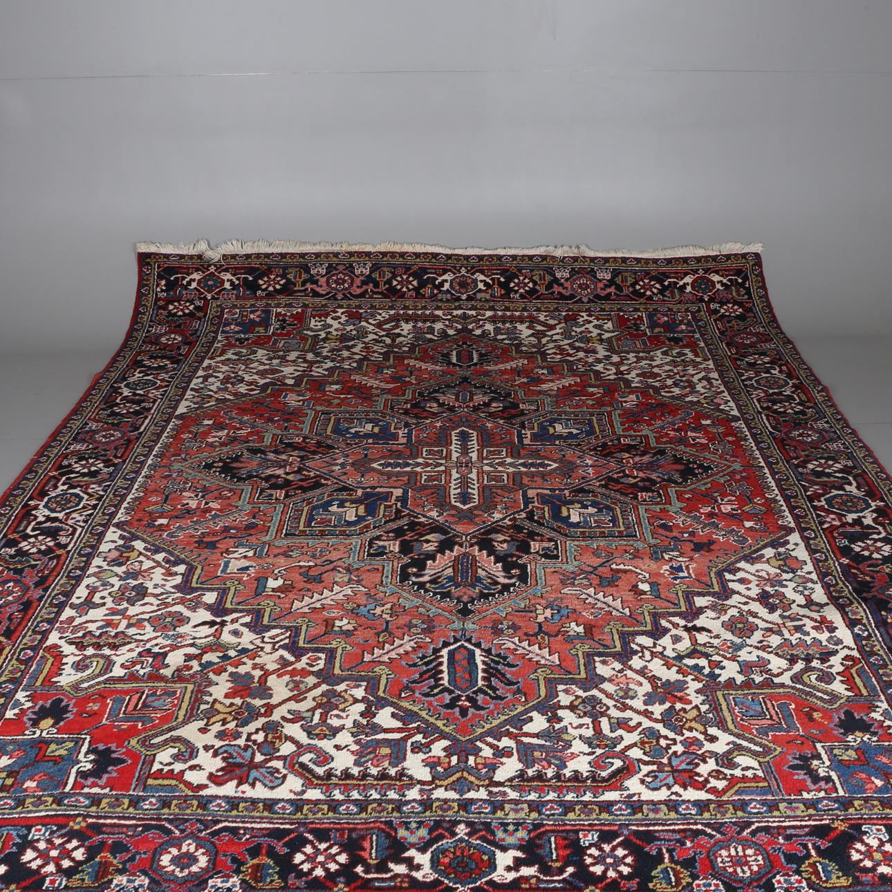 MATTA MERVAN, 315 x 251 cm, 1900-tal.