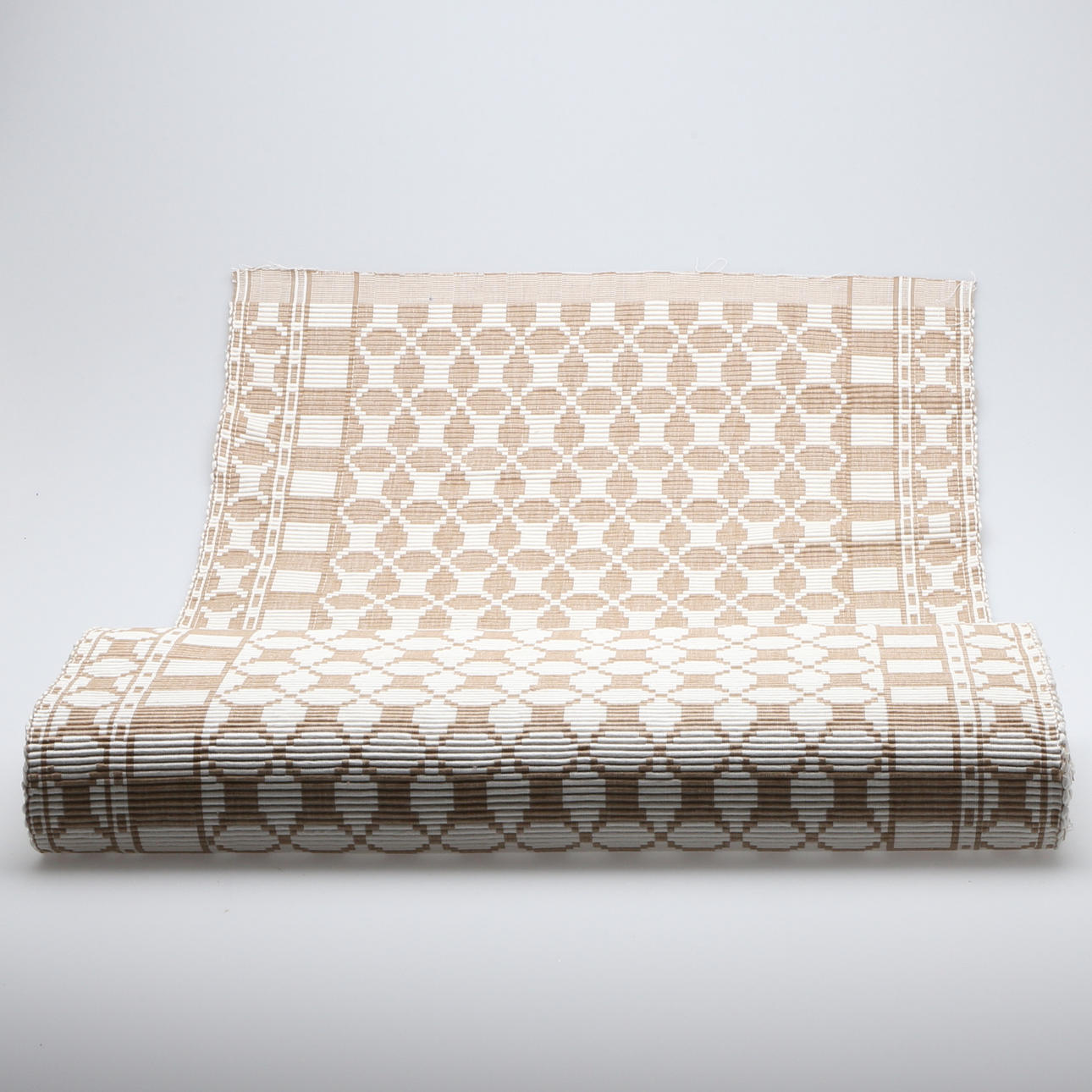 RIPSMATTA, serie Ylva, ca 10 m x 70 cm. 19/2000-tal.