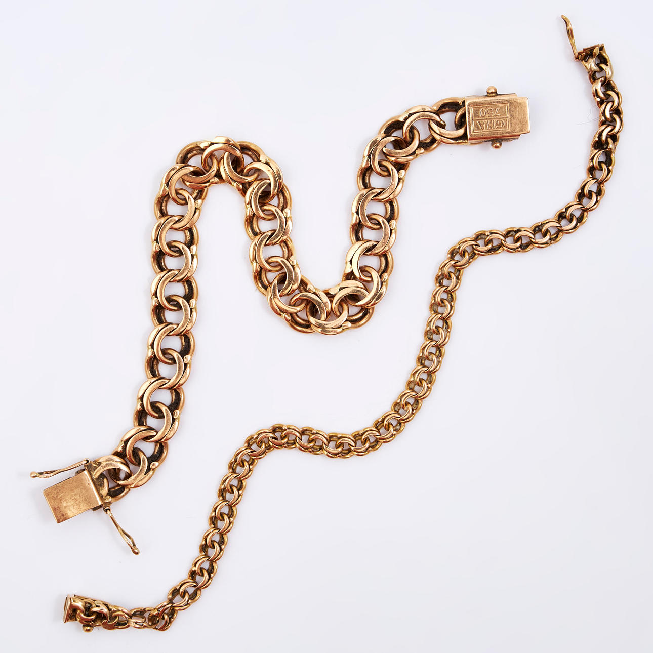 ARMBAND, 18 Karat Gold, 2 Stück, Bismarck-Glieder.