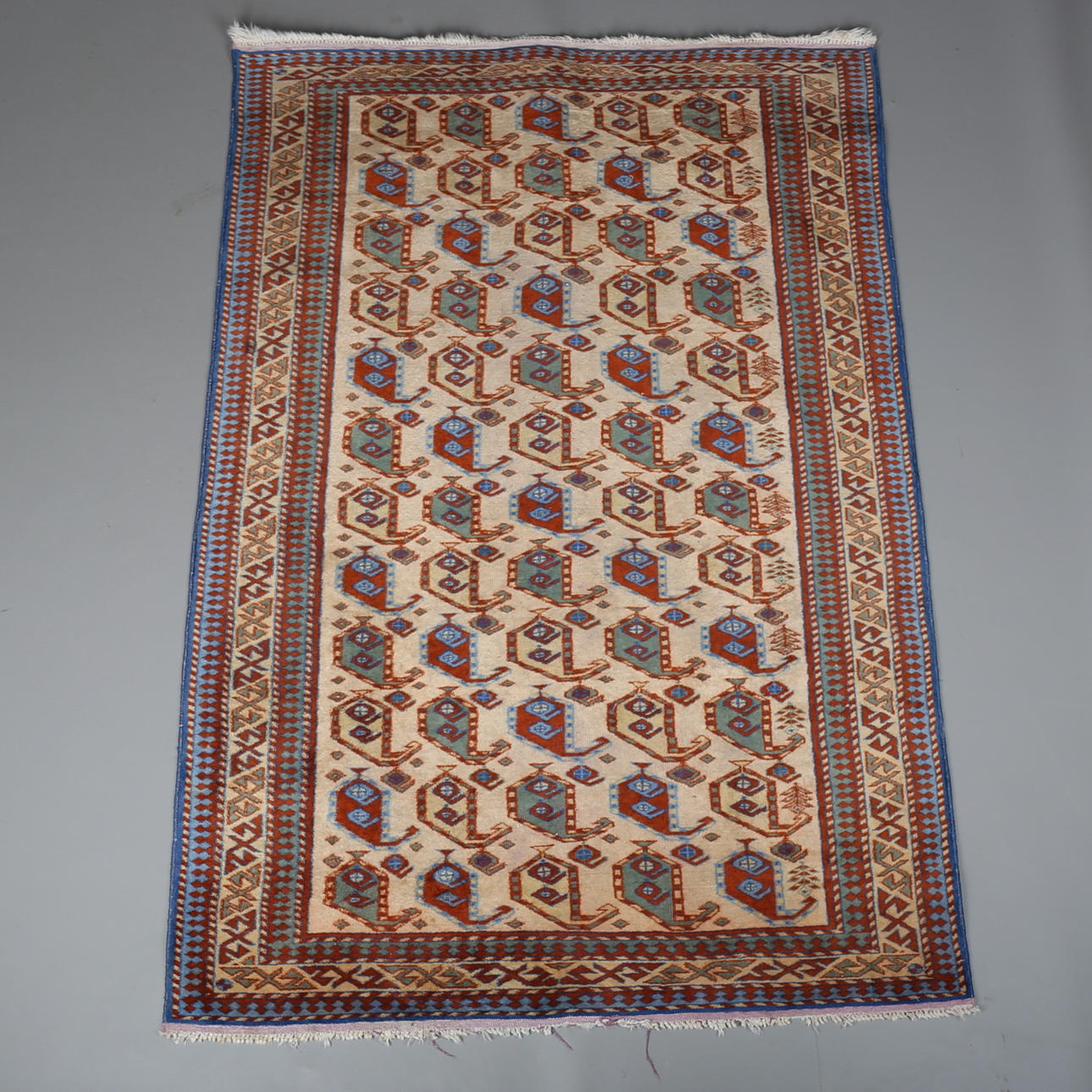 MATTA, orientalisk, 182x123 cm.