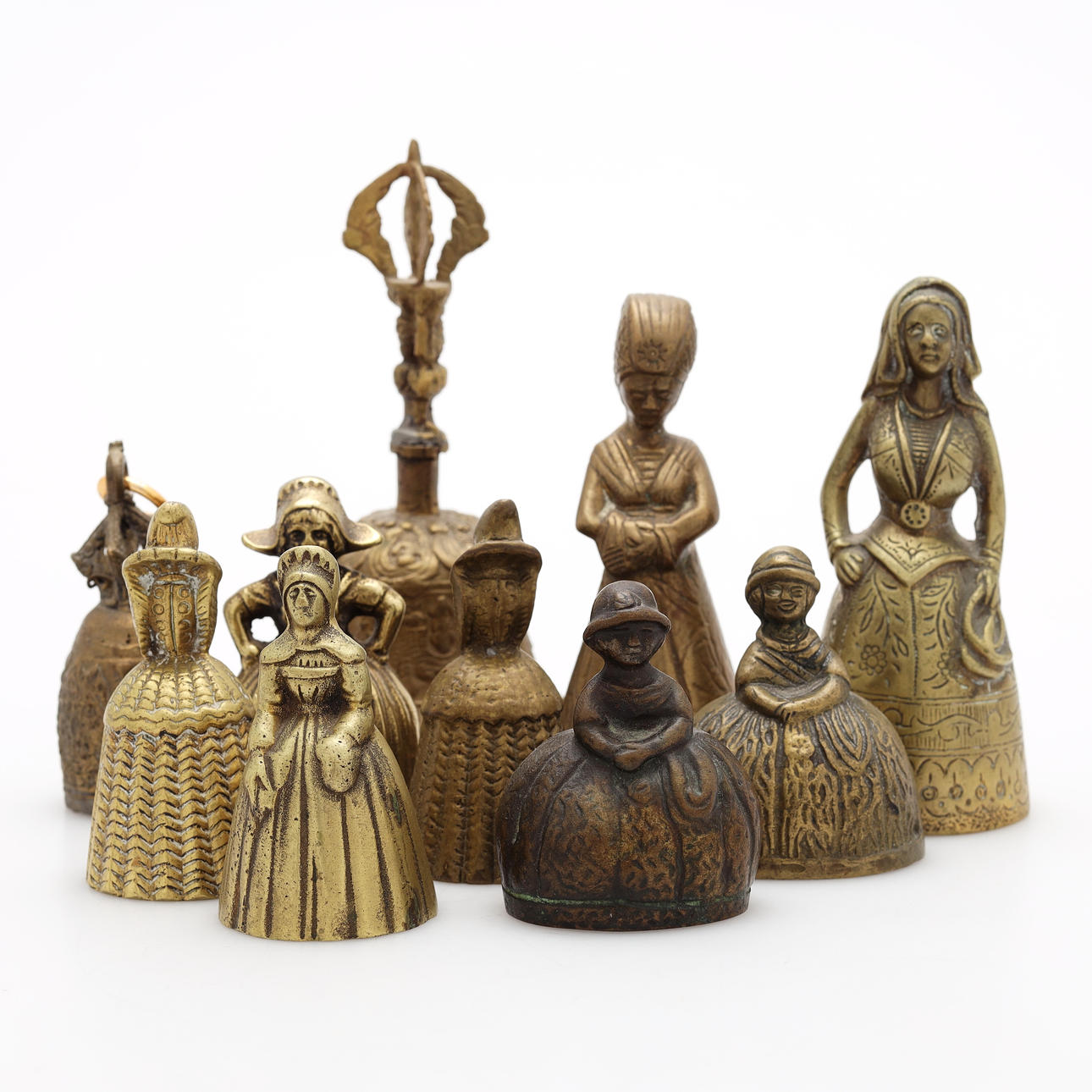 BJÄLLROR, 10 st, mässing, 1900-tal.