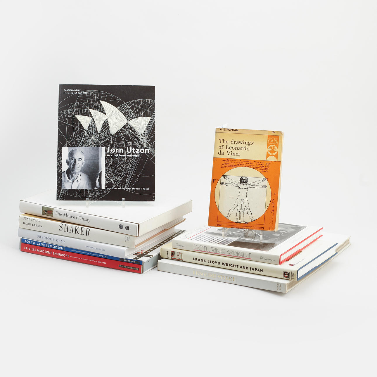 BÜCHER, 9 Stück, verschiedene, darunter Frank Lloyd Wright.