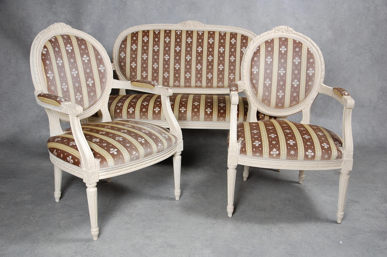 SALONGSMÖBLEMANG, 3 delar, gustaviansk stil, 1900-tal.