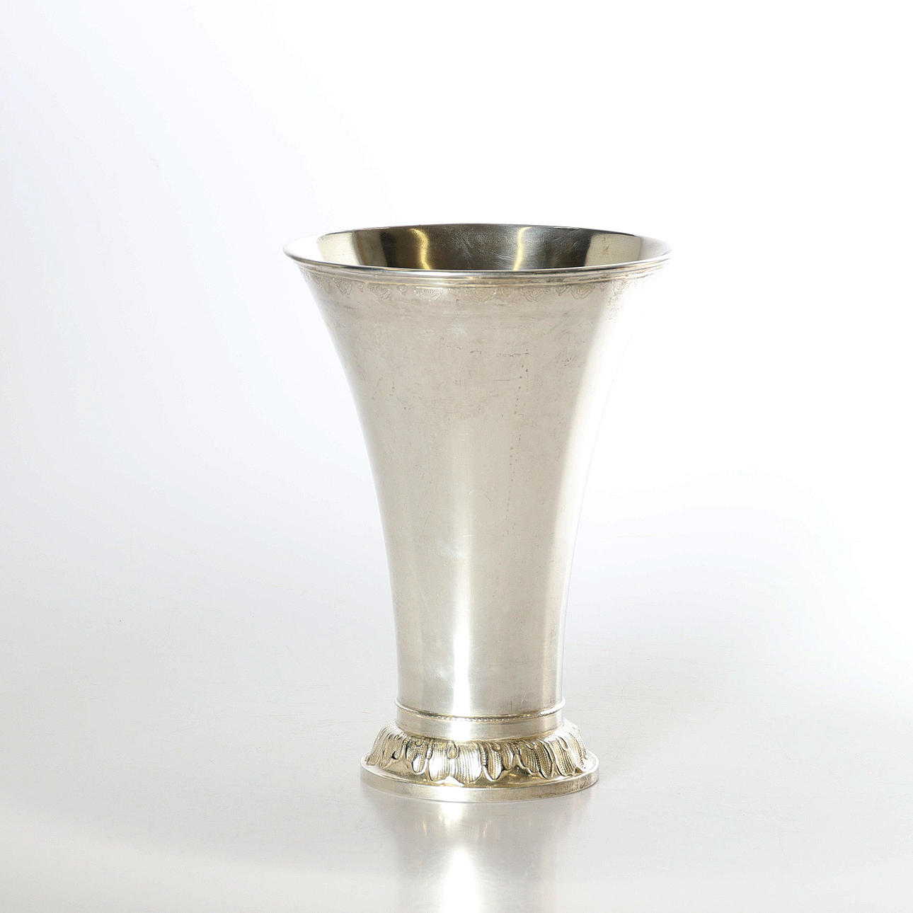 VASE, silver, height 26.5 cm, GAB, 1917.