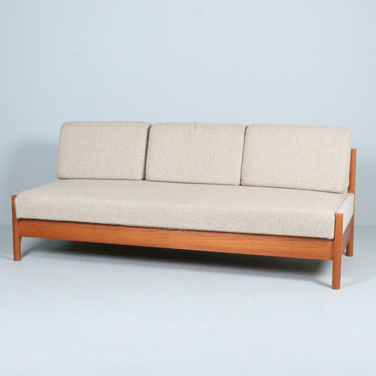 Sofá cama/sofá de teca, Dinamarca, años 60.