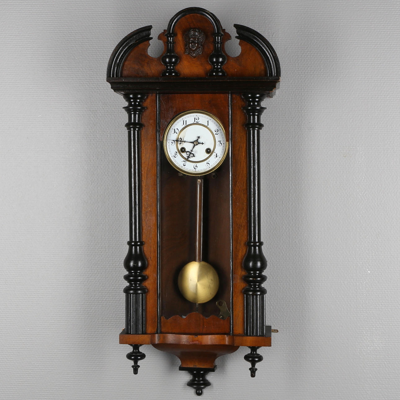 VÄGGUR, Junghans, 1900-tal.