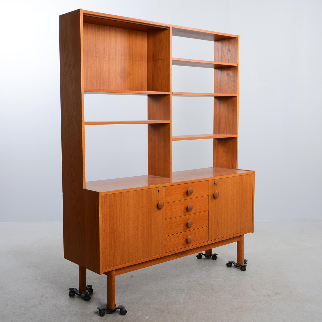 LIBRERÍA, teca, segunda parte del siglo XX.