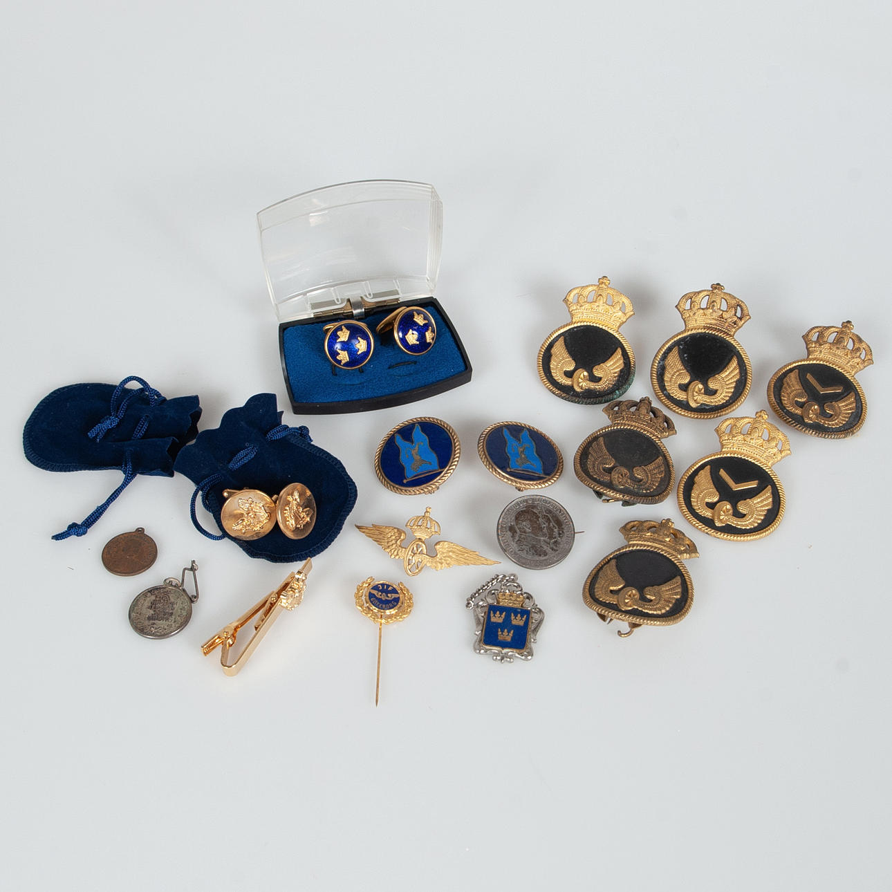 MOUSE MARKS AND MORE.