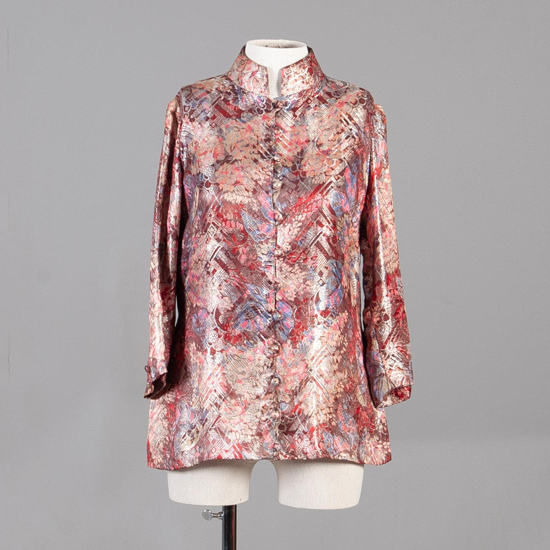 JAKKE. Brokade, skræddersyet.