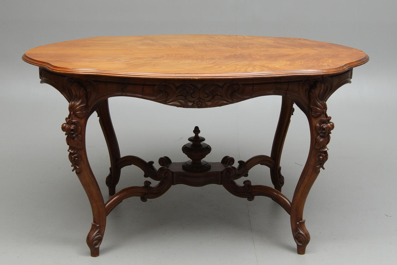 BORD, nyrokoko, sent 1800-tal.