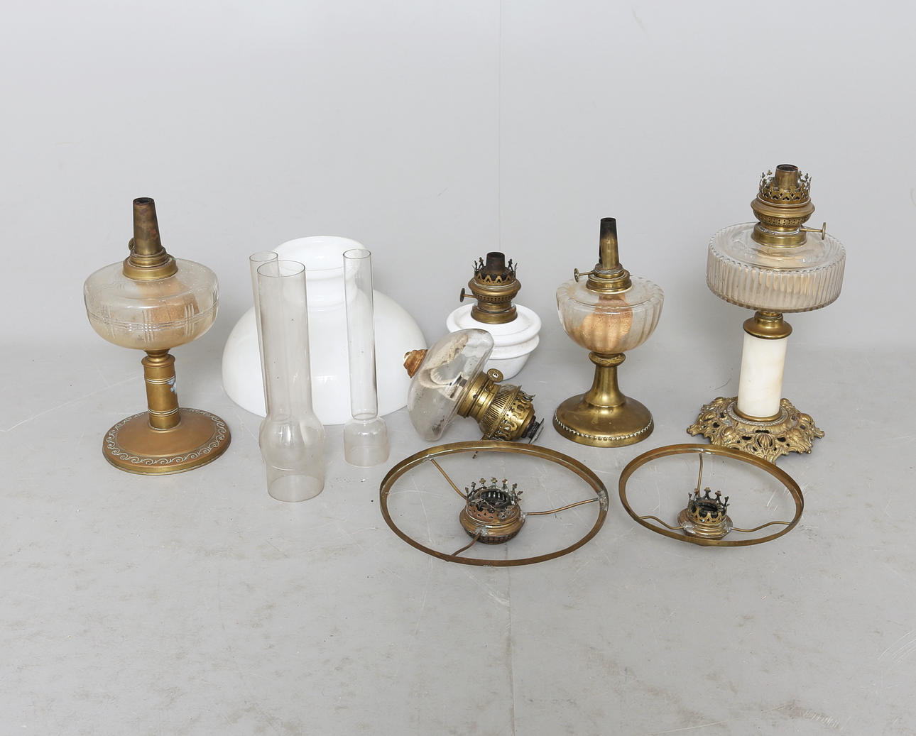 BORDSFOTOGENLAMPOR, 3 st,18/1900-tal.